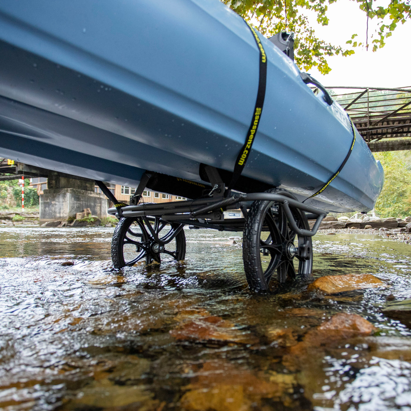 suspenz all-terrain cart on rocks