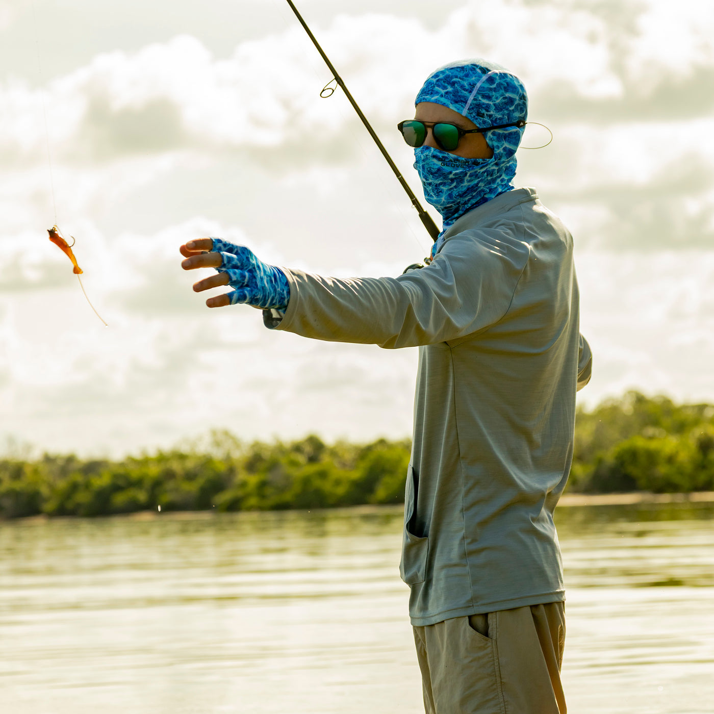 Sun Fishing Hood (Blue Camo)